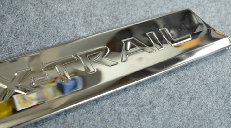 Nissan body trim parts