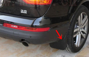 China Plastic Car Splash Guard , OEM Style Splash Guard Mud Flaps For Audi Q7 2010 2011 supplier