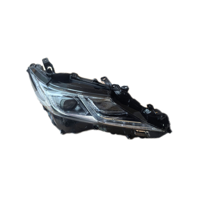 Good price 8115006E50 Toyota Camry Headlight Front And Rear Lamp in Plastic Material with White Color online